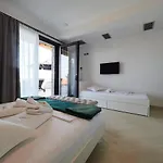 Villa Sky Sea & *