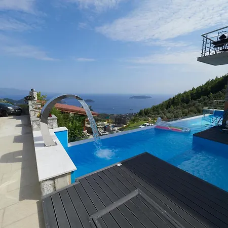 Villa Sky Sea & *