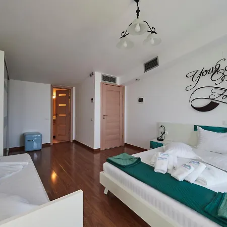 Villa Sky Sea & Megali Ammos (Skiathos)