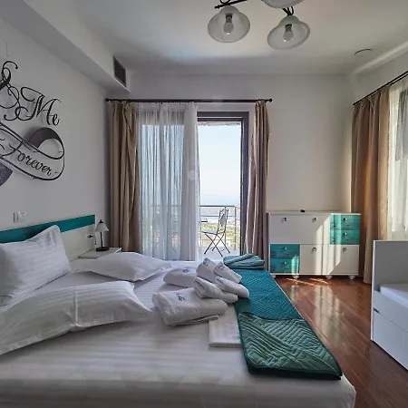 Sky Sea & * Megali Ammos (Skiathos)