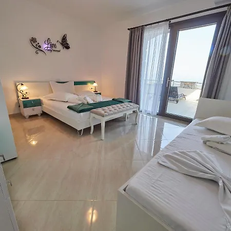 Sky Sea & * Megali Ammos (Skiathos)