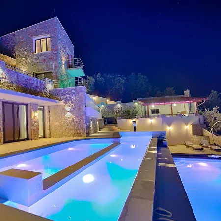 Villa Sky Sea & Megali Ammos (Skiathos)
