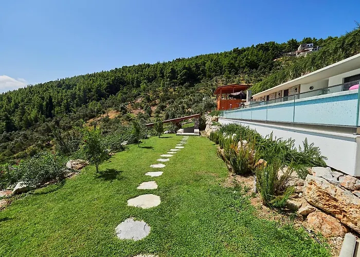 Sky Sea & Villa Megali Ammos (Skiathos)