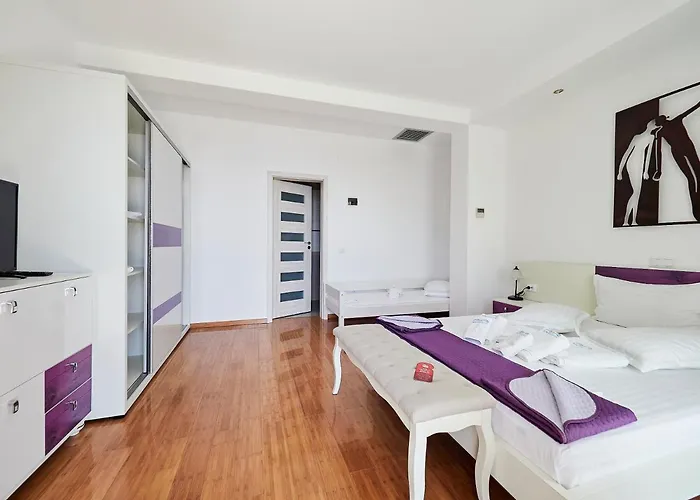 Sky Sea & * Megali Ammos (Skiathos)