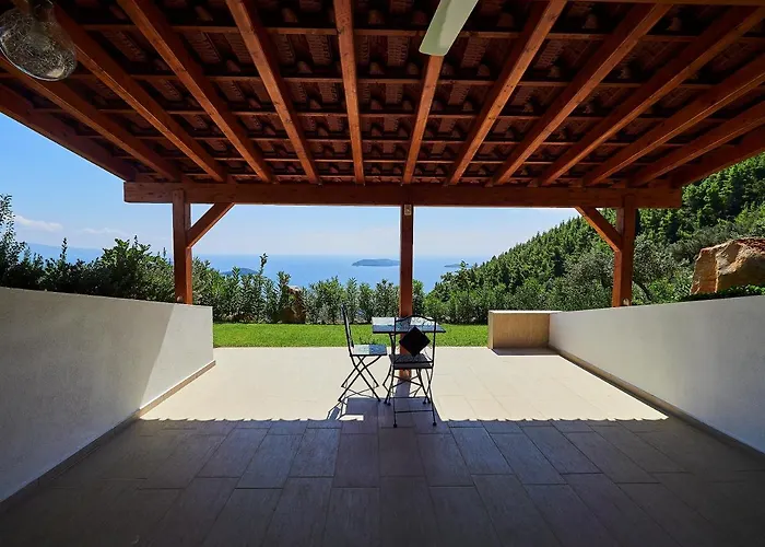 Villa Sky Sea & Megali Ammos (Skiathos)