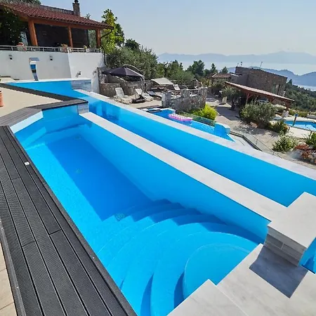 Sky Sea & * Megali Ammos (Skiathos)