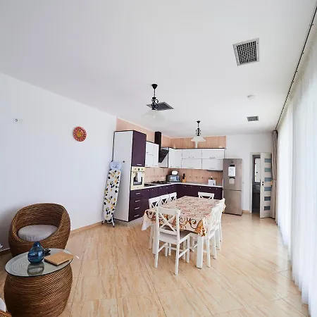 Sky Sea & Vila Megali Ammos (Skiathos)